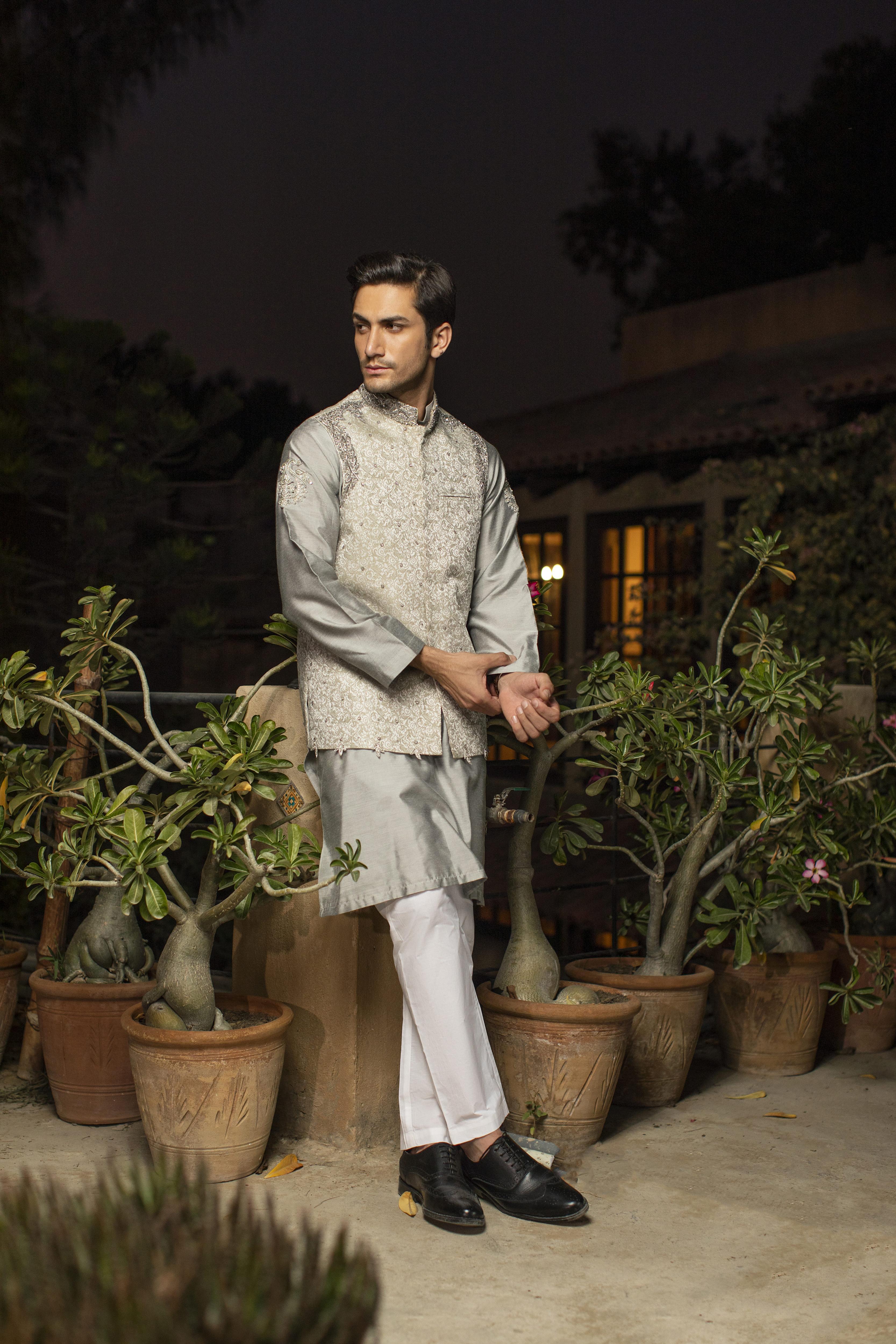 Men's Walima Suit – Zawa Boutique