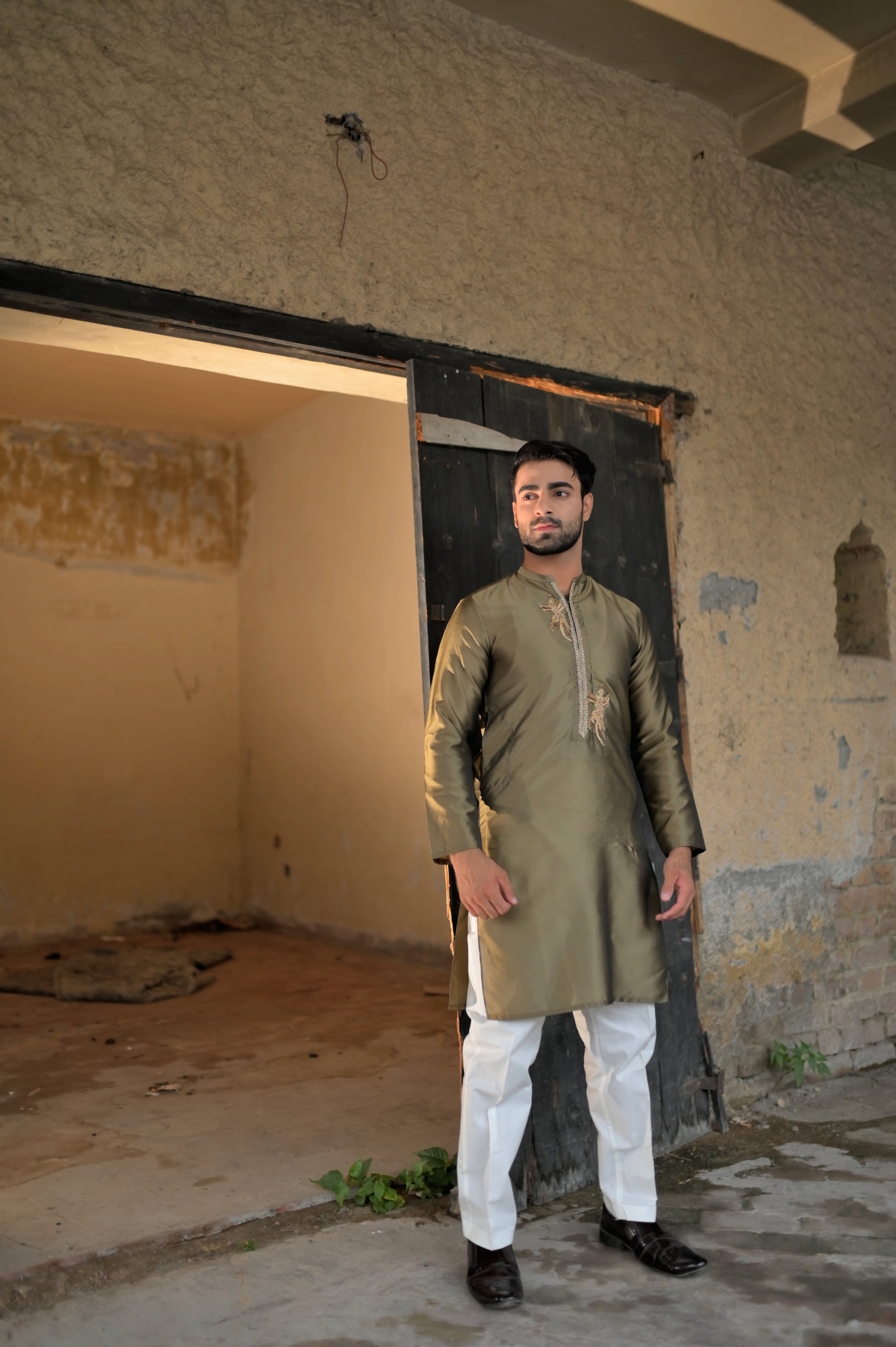 Dhani Shalwar Kameez