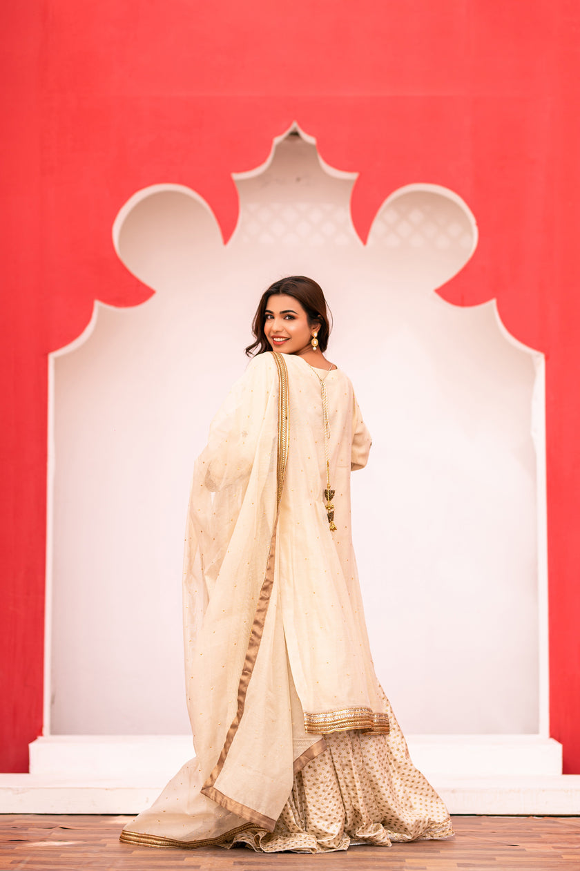 Off-white and Gold Shalwar Kameez