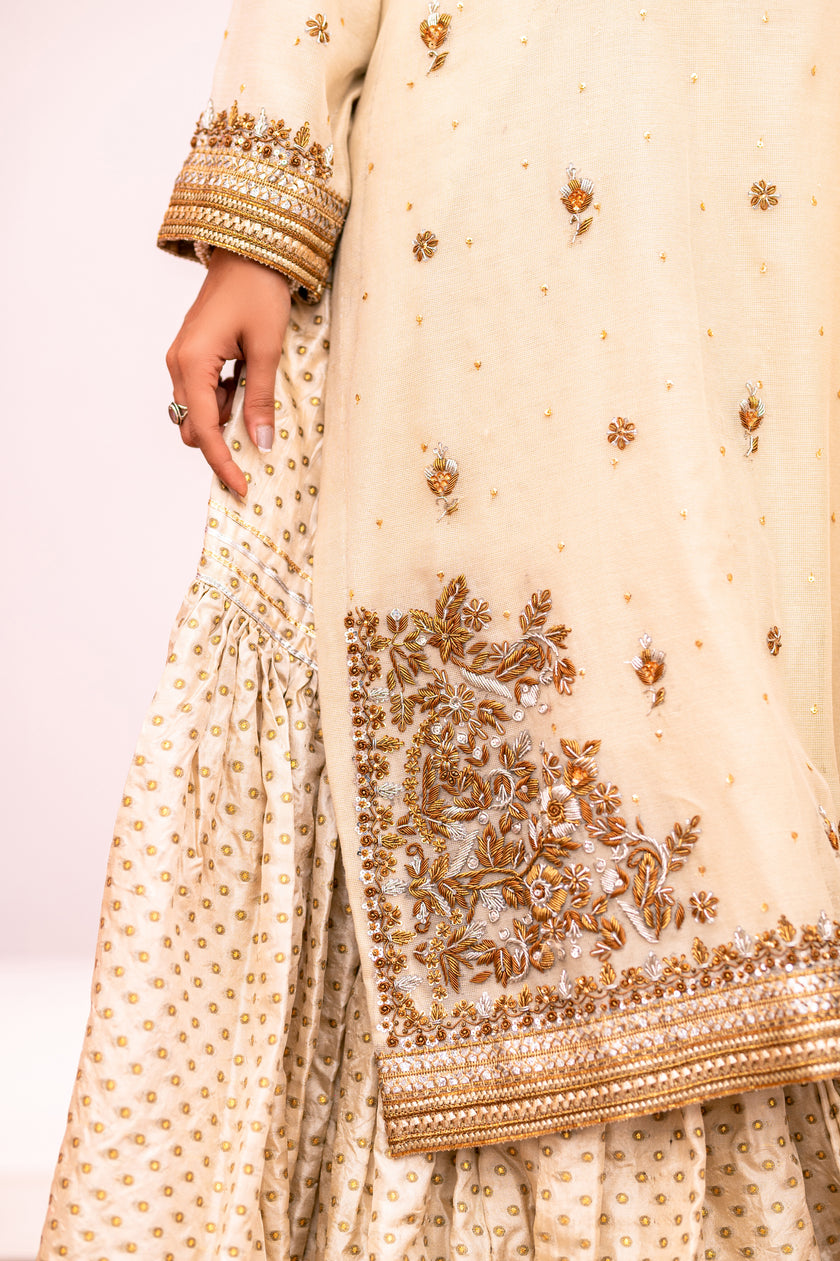 Off-white and Gold Shalwar Kameez
